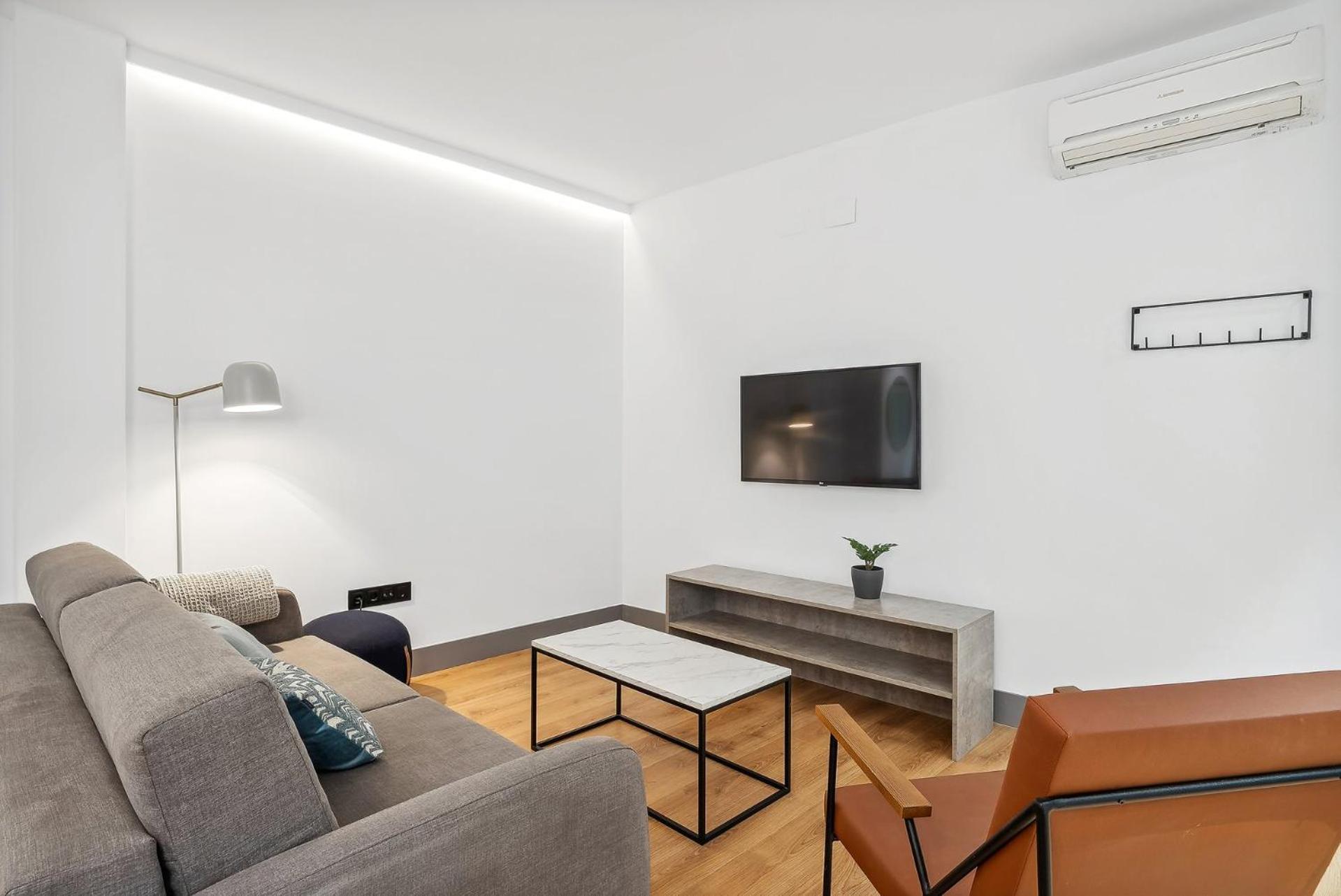 Limehome Madrid Calle De Santa Ana - Estancia Temporal Eksteriør billede