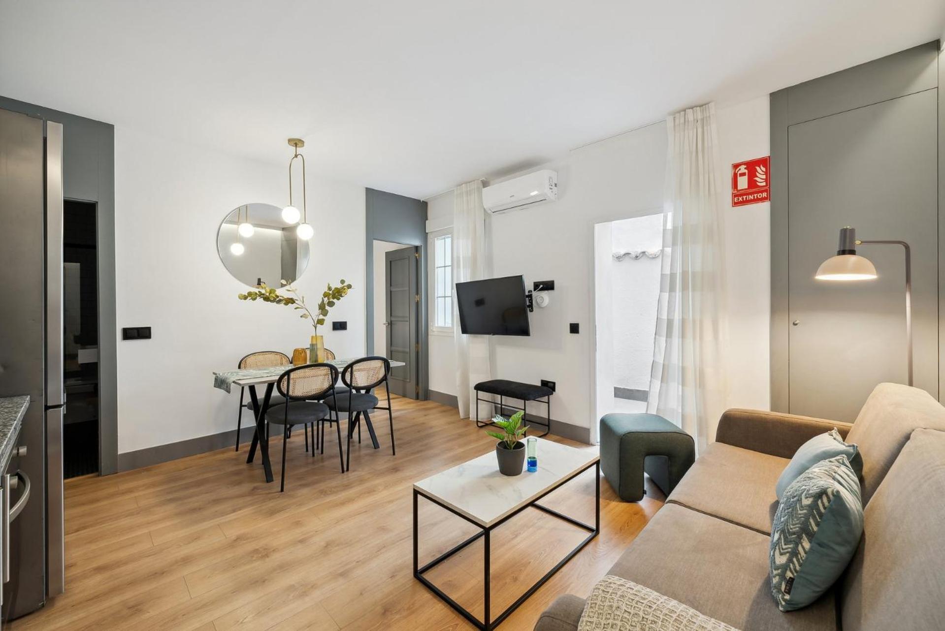 Limehome Madrid Calle De Santa Ana - Estancia Temporal Eksteriør billede
